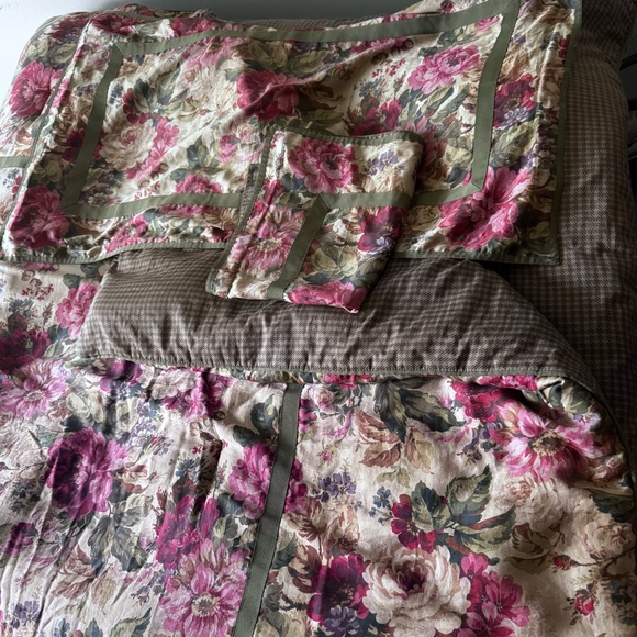 Chaps Ralph Lauren Rosemont KING Floral Comforter Set & 2 Pillowcases reversible - Picture 1 of 8